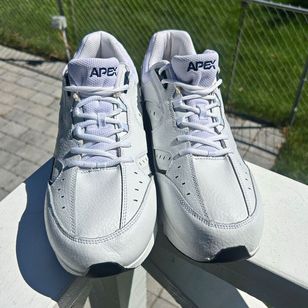 Apex V854 Men’s Size 13 White Leather Low Top Lace-Up Athletic Sneakers X-Wide